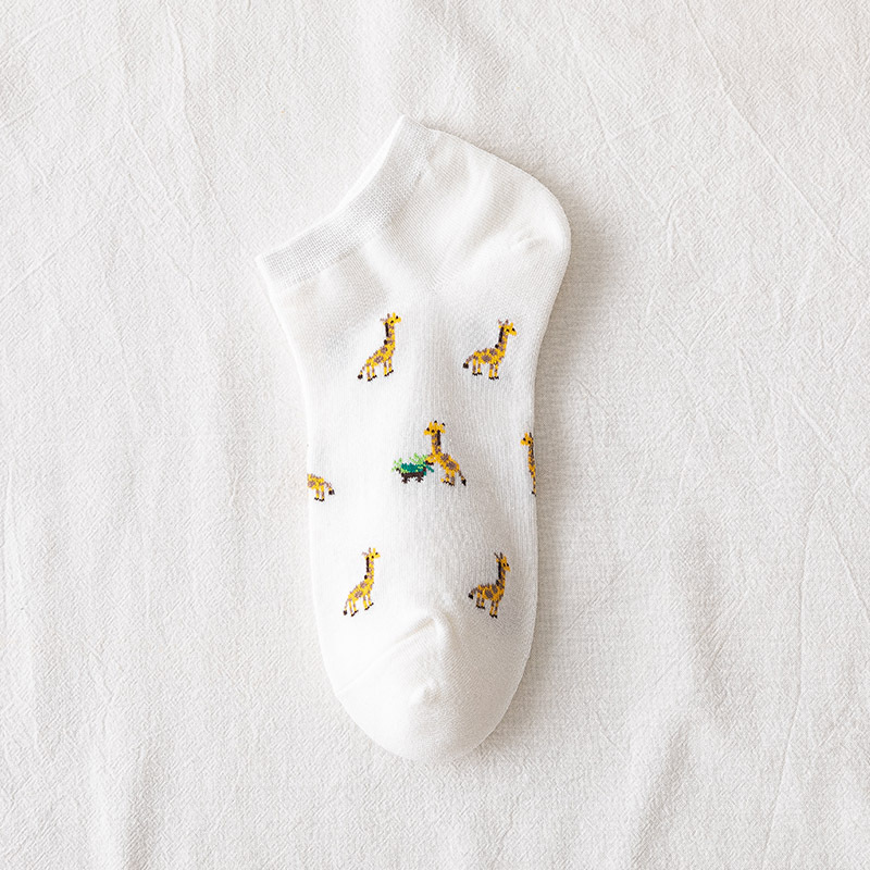 3 Pairs Shallow Mouth Thin Cute Socks Cotton Socks Absorb Sweat Sports Strawberries Patterned Socks